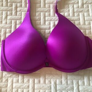 Victoria’s Secret plunge bra